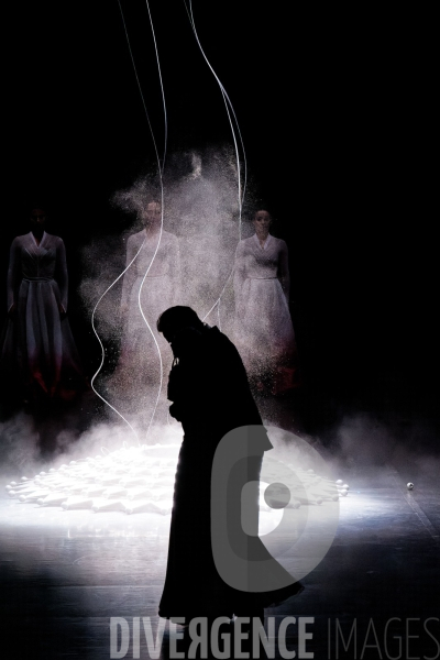 Noces  / Hélène Blackburn / Ballet de l Opéra national du Rhin