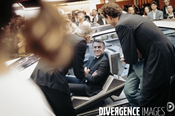 Emmanuel Macron, salon de l’auto