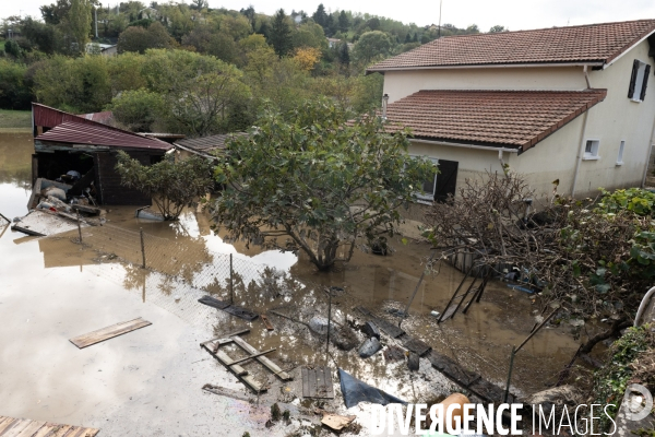 Apres les inondations - Habitations a Givors
