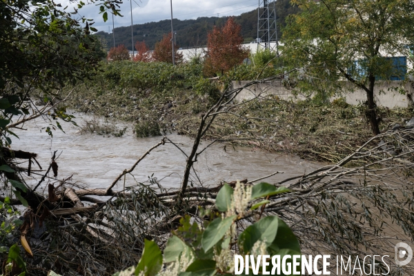 Apres les inondations - Habitations a Givors