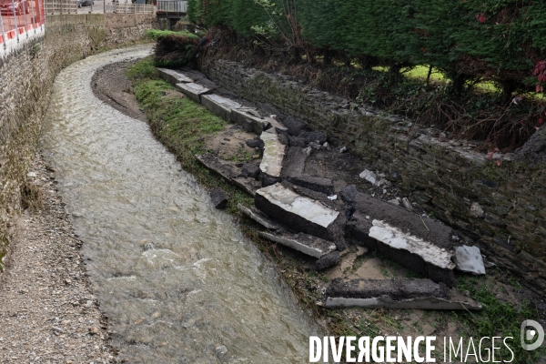 Apres les inondations - Habitations a Givors