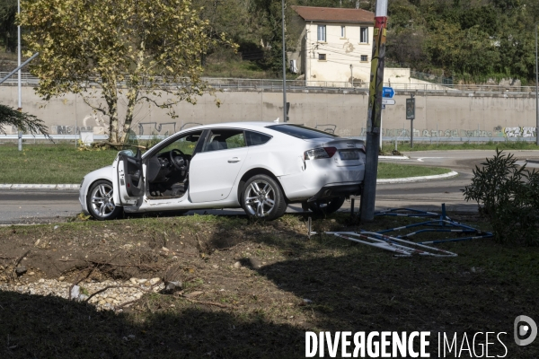 Apres les inondations - zone commerciale de Givors