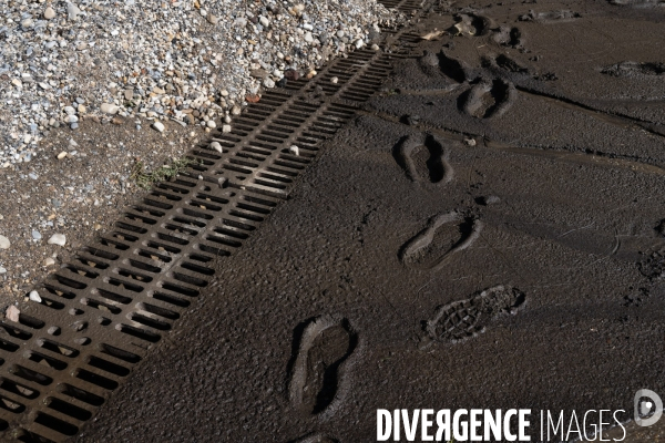 Apres les inondations - zone commerciale de Givors