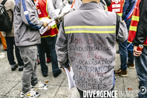Manifestation de la filiere automobile au salon de l automobile 2024