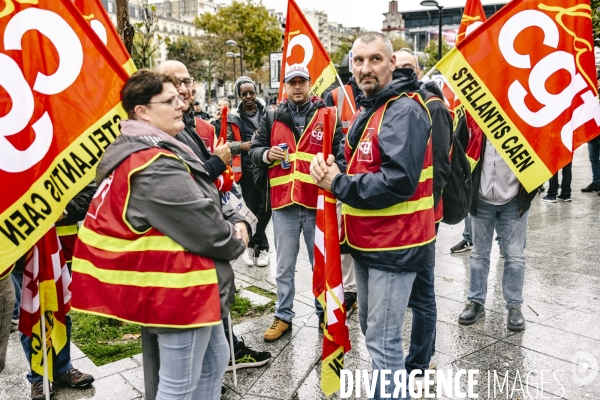 Manifestation de la filiere automobile au salon de l automobile 2024