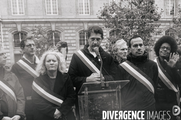 Rassemblement à la mémoire de Paul Varry