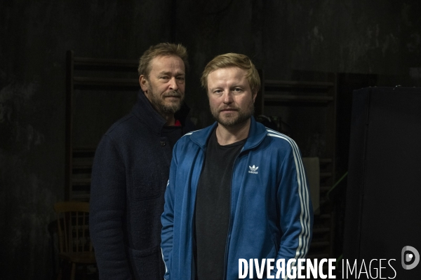 Montage du décor du  Suicidé  à la Comédie Française, d après Nicolaï Erdman, mise en scène par Stéphane Varupenne. Le décor a ét conçu par Eric Ruf, administateur général du Français.