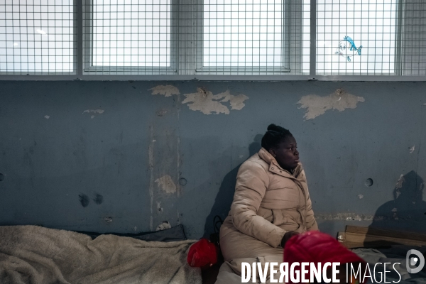 Mères remises à la rue avec leurs bébés à Saint Denis