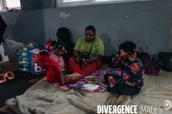 Mères remises à la rue avec leurs bébés à Saint Denis