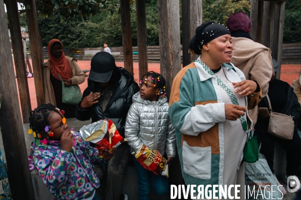 Mères remises à la rue avec leurs bébés à Saint Denis