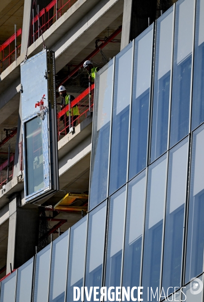 Construction de La tour Triangle 