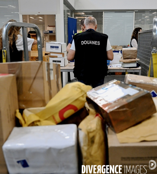 Le Centre de dédouanement postal de Roissy Charles-de-Gaulle