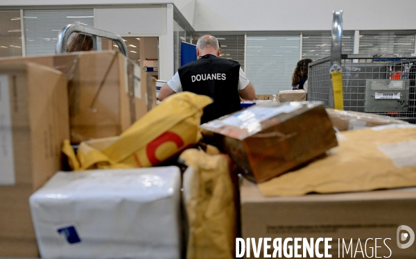 Le Centre de dédouanement postal de Roissy Charles-de-Gaulle