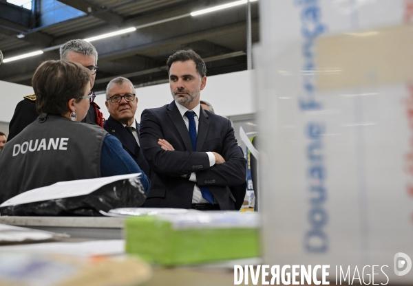 Déplacement de Laurent Saint-Martin, ministre chargé du Budget et des Comptes publics à l aeroport de Roissy Charles-de-Gaulle  