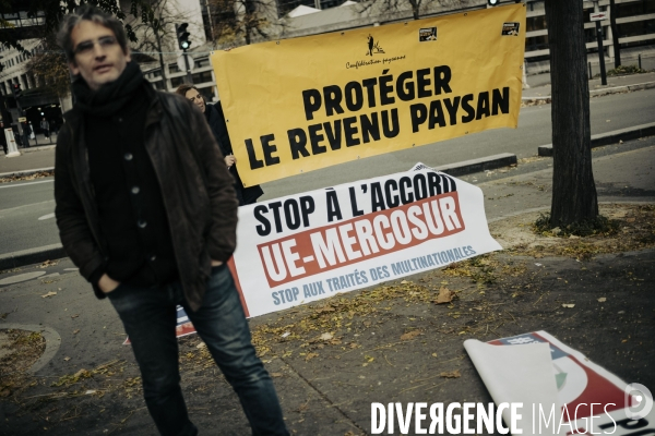 Conférence de presse de la confédération paysanne