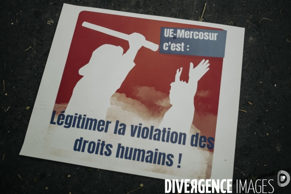 Conférence de presse de la confédération paysanne