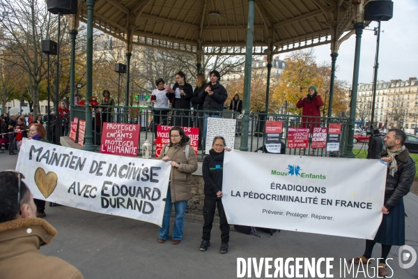 Rassemblement contre les violences faites aux enfants