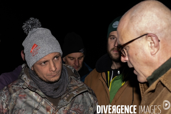 Feu de colere des agriculteurs a Dijon