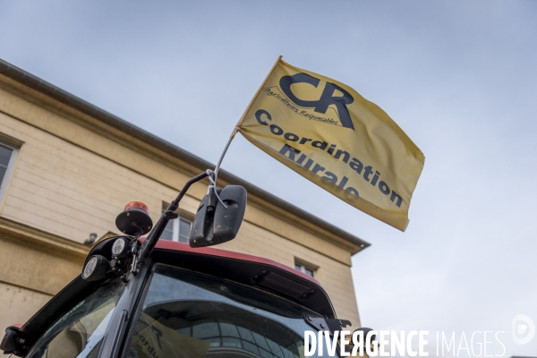 Action de la Coordination Rurale des Landes devant la préfecture de Mont-de-Marsan le 19 novembre 2024