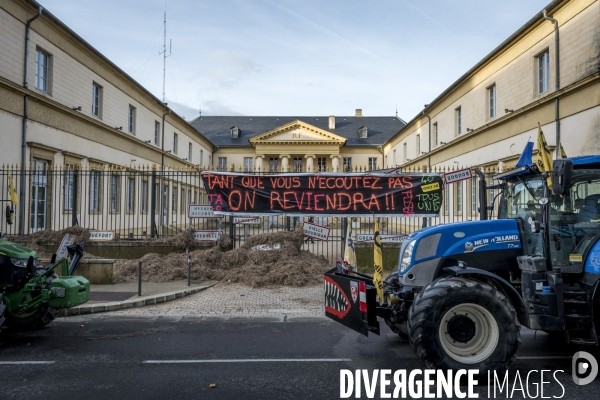 Action de la Coordination Rurale des Landes devant la préfecture de Mont-de-Marsan le 19 novembre 2024