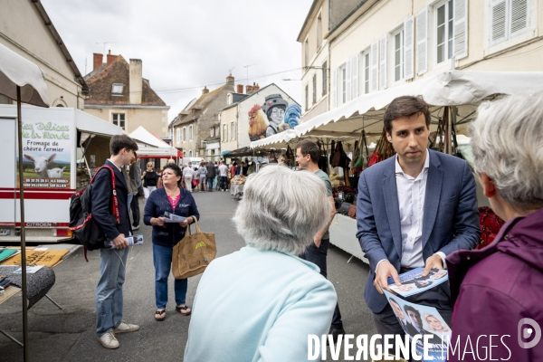 Pierre Gentillet (RN) en camapgne aux législatives 2024