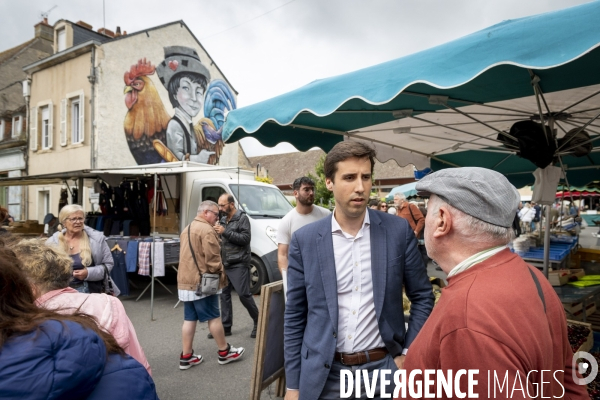 Pierre Gentillet (RN) en camapgne aux législatives 2024