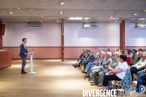Pierre Gentillet (RN) en camapgne aux législatives 2024