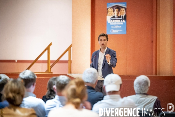 Pierre Gentillet (RN) en camapgne aux législatives 2024