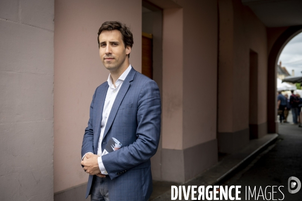 Pierre Gentillet (RN) en camapgne aux législatives 2024