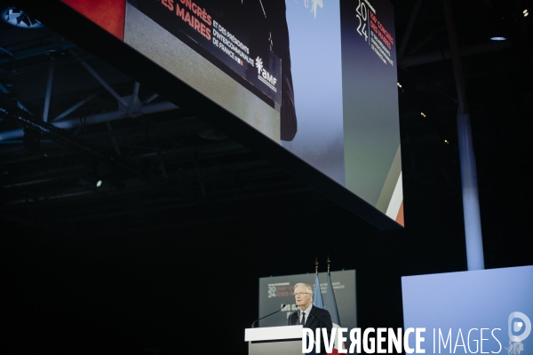Michel Barnier au congrès des maires