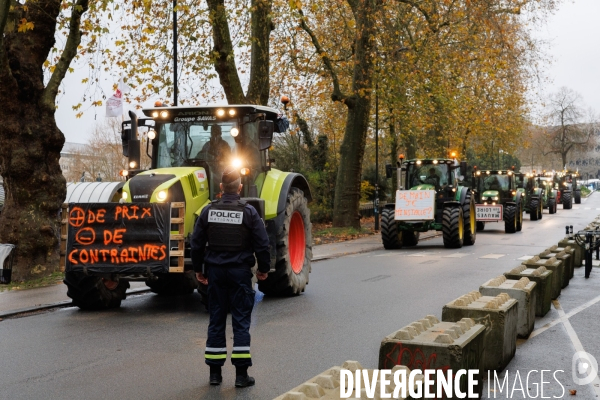 Rassemblement d agriculteurs à Nantes