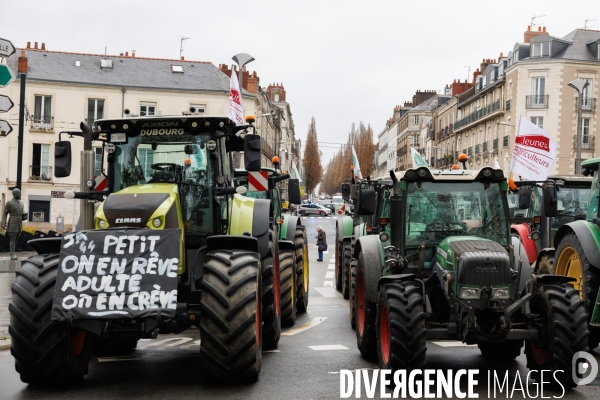 Rassemblement d agriculteurs à Nantes
