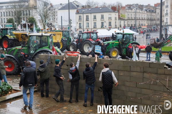 Rassemblement d agriculteurs à Nantes