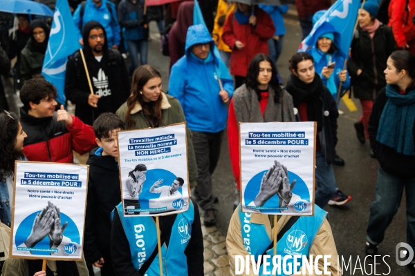 Manifestation pour la défense des services publics à Nantes