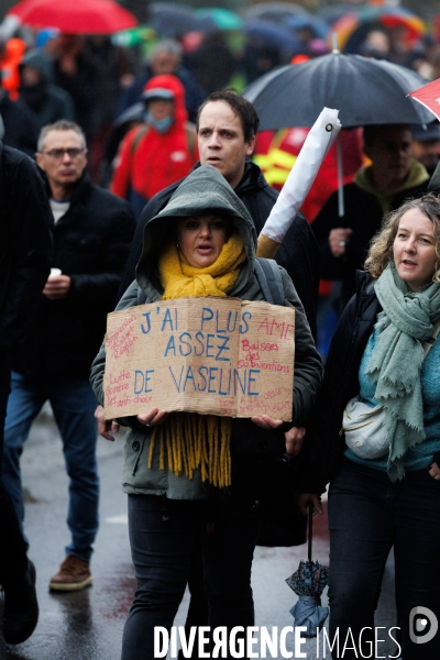 Manifestation pour la défense des services publics à Nantes