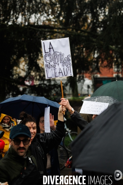 Manifestation pour la défense des services publics à Nantes