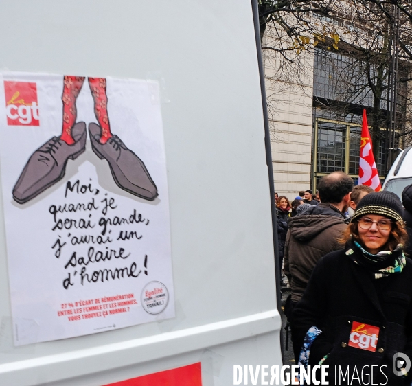 Manifestation pour la defense des services publics