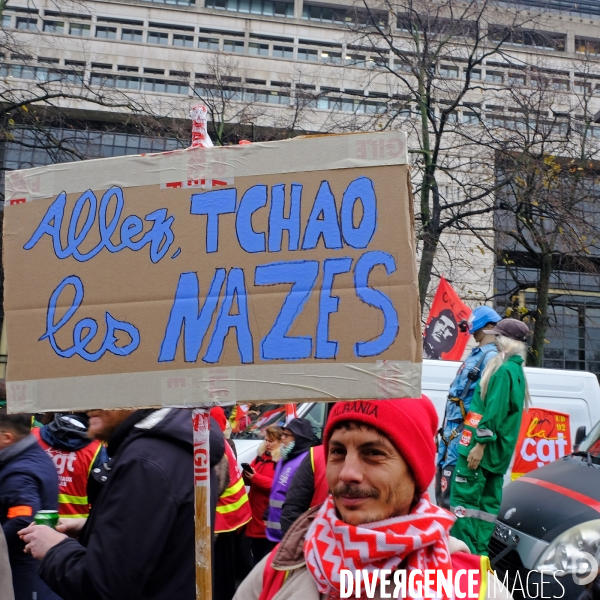 Manifestation pour la defense des services publics