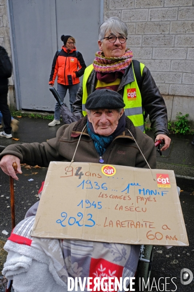Manifestation pour la defense des services publics