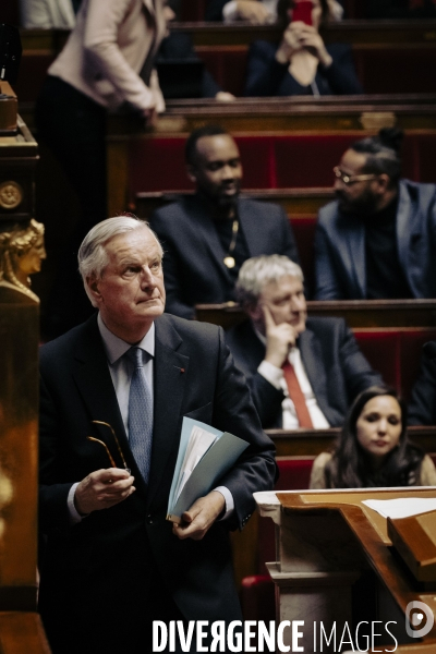 Motions de censure déposées par le NFP et le RN