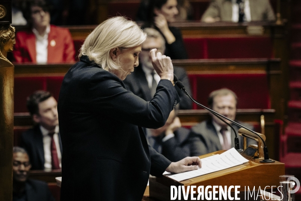 Motions de censure déposées par le NFP et le RN