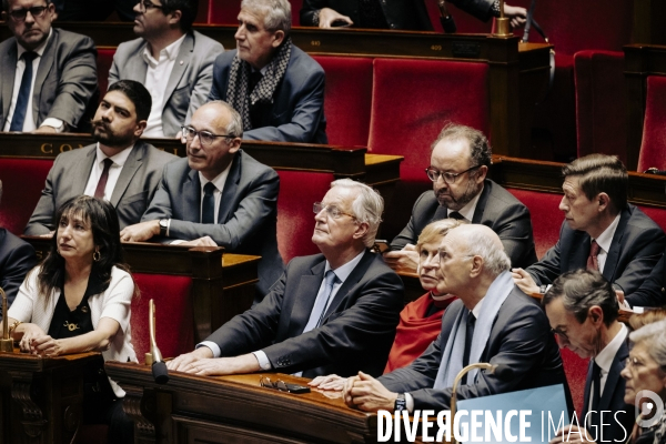 Motions de censure déposées par le NFP et le RN