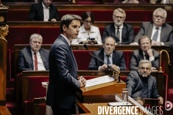 Motions de censure déposées par le NFP et le RN