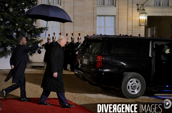 Emmanuel macron reçoit Donald TRUMP et Volodymyr ZELENSKY