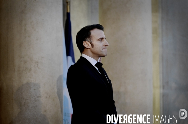 Emmanuel macron reçoit Donald TRUMP et Volodymyr ZELENSKY