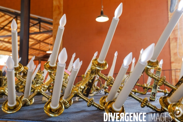 Les lustres de Notre-Dame de Paris