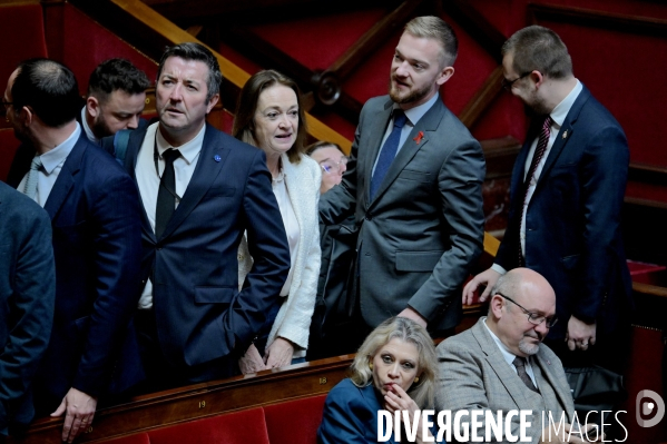 Assemblee Nationale / Michel Barnier déclenche le 49.3 pour faire adopter le budget de la securité sociale