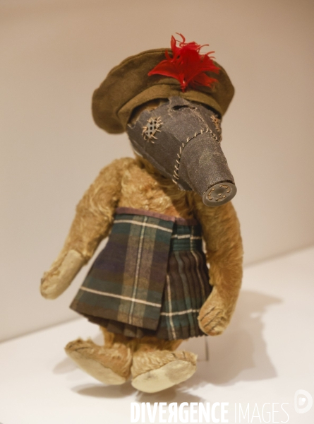 Exposition mon ours en peluche au musee des arts decoratifs