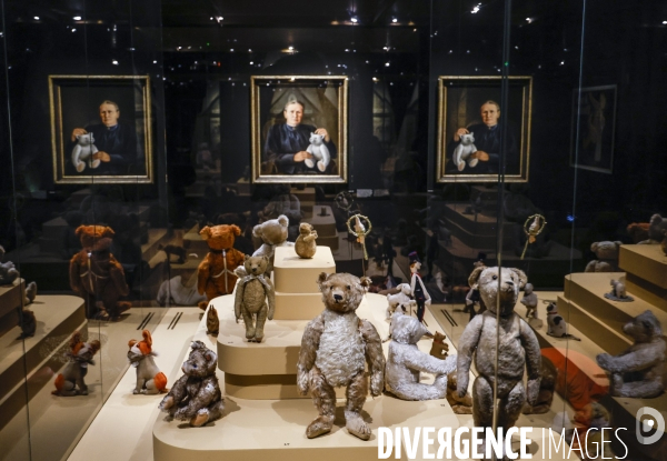 Exposition mon ours en peluche au musee des arts decoratifs