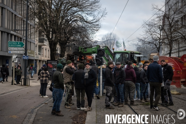 Manifestation des agriculteurs a Dijon (FDSEA et Jeunes agriculteurs)